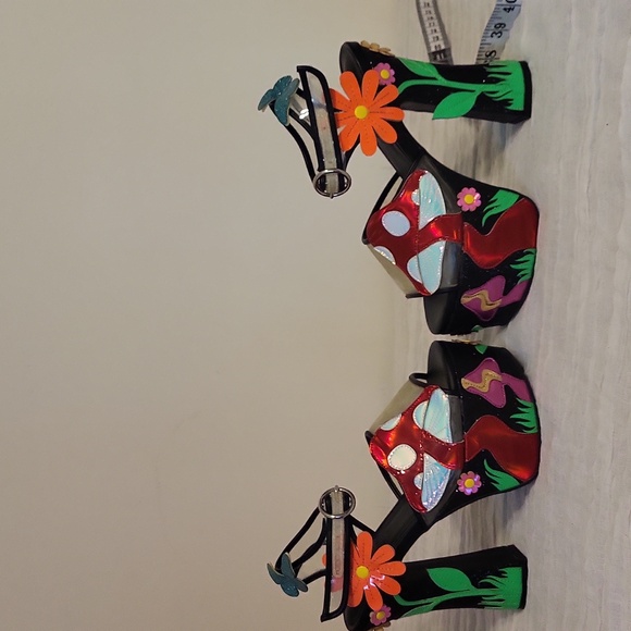 Platform heeled shoes size 6 medium mushrooms flowers Halloween - Picture 10 of 16